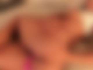 dionneventuri's Live Sex Cam Show