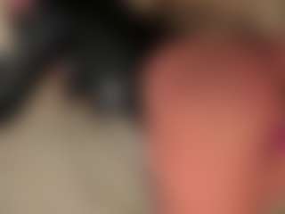 dionneventuri's Live Sex Cam Show