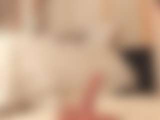 Dionne Venturi🌸's Live Sex Cam Show