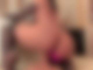 Dionne Venturi🌸's Live Sex Cam Show