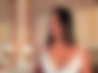 Dionne Venturi🌸's Live Sex Cam Show