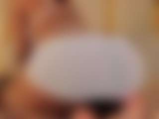 Dionne Venturi🌸's Live Sex Cam Show