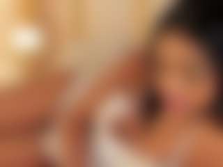 Dionne Venturi🌸's Live Sex Cam Show