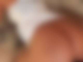 Dionne Venturi🌸's Live Sex Cam Show