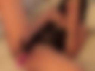 Live cam show with Dionne Venturi🌸 - Average on liverealitysex.com