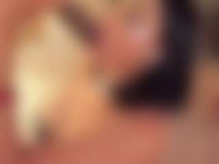 Dionne Venturi🌸's Live Sex Cam Show