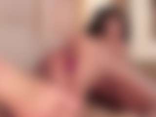 Live cam show with Dionne Venturi🌸 - Brown Hair Petite on Milfs Live