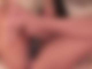 Live cam show with Dionne Venturi🌸 - Brown Hair Petite on Camsoda