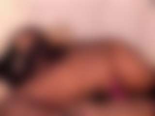 Live cam show with Dionne Venturi🌸 - Brown Hair on livesuperchat.net