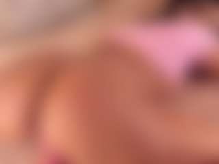 Live cam show with Dionne Venturi🌸 - Brown Hair on https://playwithruby.com