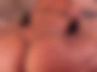 Dionne Venturi🌸's Live Sex Cam Show