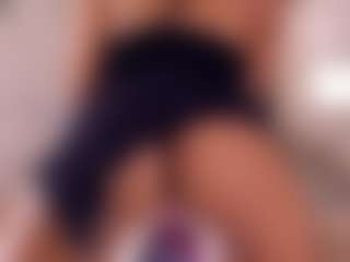 Dionne Venturi🌸's Live Sex Cam Show