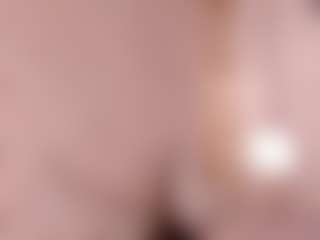 Dionne Venturi🌸's Live Sex Cam Show