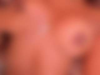 Live cam show with Dionne Venturi🌸 - Petite Teen (18+) on Camsoda
