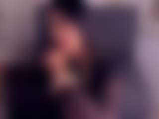 Dionne Venturi🌸's Live Sex Cam Show