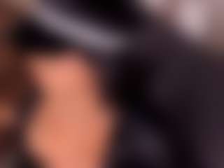 Dionne Venturi🌸's Live Sex Cam Show