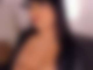 Live cam show with Dionne Venturi🌸 - Brown Hair Teen (18+) on Camsoda