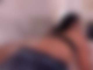 Dionne Venturi🌸's Live Sex Cam Show
