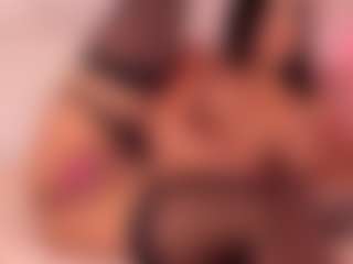 Dionne Venturi🌸's Live Sex Cam Show