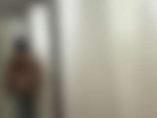 Spettacolo in cam dal vivo con Amy - Public su Camsoda