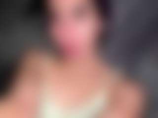 Live cam show with Amy - Full Nudity on liverealitysex.com