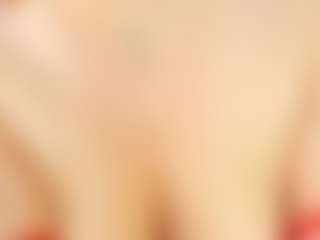 Live cam show with Emilia-Monroee - Role Play on SxyPornLive