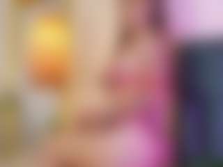 Live cam show with Emilia-Monroee - Brown Hair on mypornchat.com