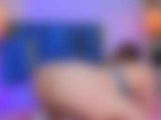Emilia-Monroee's Live Sex Cam Show