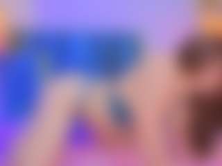 Emilia-Monroee's Live Sex Cam Show