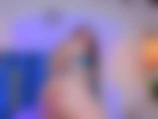 Live cam show with Emilia-Monroee - White on CamwithHer | colombia
