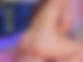 Emilia-Monroee's Live Sex Cam Show