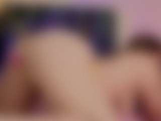 Live cam show with Emilia-Monroee - Brown Hair on nudelive.tv