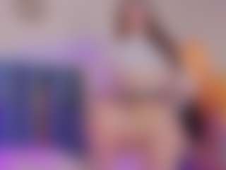 Live cam show with Emilia-Monroee - Joi on Camsoda