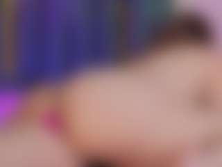 Live cam show with Emilia-Monroee - Twerk on Camsoda