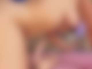 Emilia-Monroee's Live Sex Cam Show