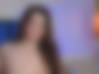 Emilia-Monroee's Live Sex Cam Show
