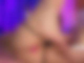 Live cam show with Emilia-Monroee - Teen (18+) on slutload