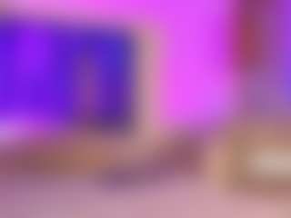 Live cam show with Emilia-Monroee - Pov on TottyGirls