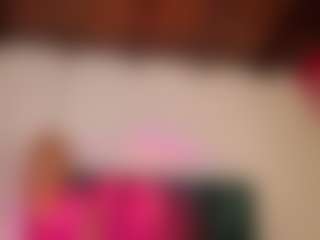 Live cam show with Emilia-Monroee - Amateur Brown Hair on numayanayam.club