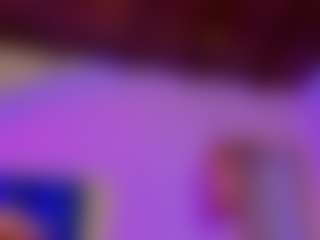 Emilia-Monroee's Live Sex Cam Show