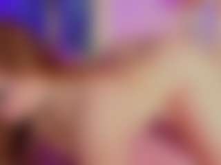 Emilia-Monroee's Live Sex Cam Show