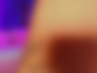 Emilia-Monroee's Live Sex Cam Show