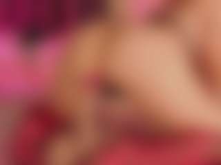 Live cam show with Emilia-Monroee - Tattoos Brown Hair on StripNow