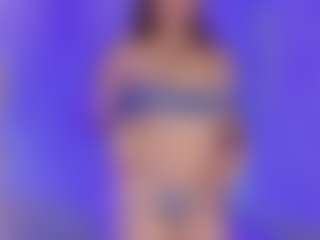 Emilia-Monroee's Live Sex Cam Show