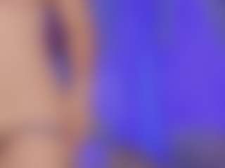 Emilia-Monroee's Live Sex Cam Show