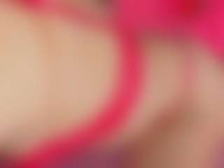 Emilia-Monroee's Live Sex Cam Show