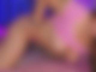 Emilia-Monroee's Live Sex Cam Show
