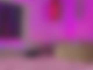 Live cam show with Emilia-Monroee - Twerk on Pornisteam.com