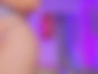 Live cam show with Emilia-Monroee - Role Play on friskycurves.com