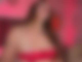 Live-camshow met Emilia-Monroee - Tattoos op Camsoda
